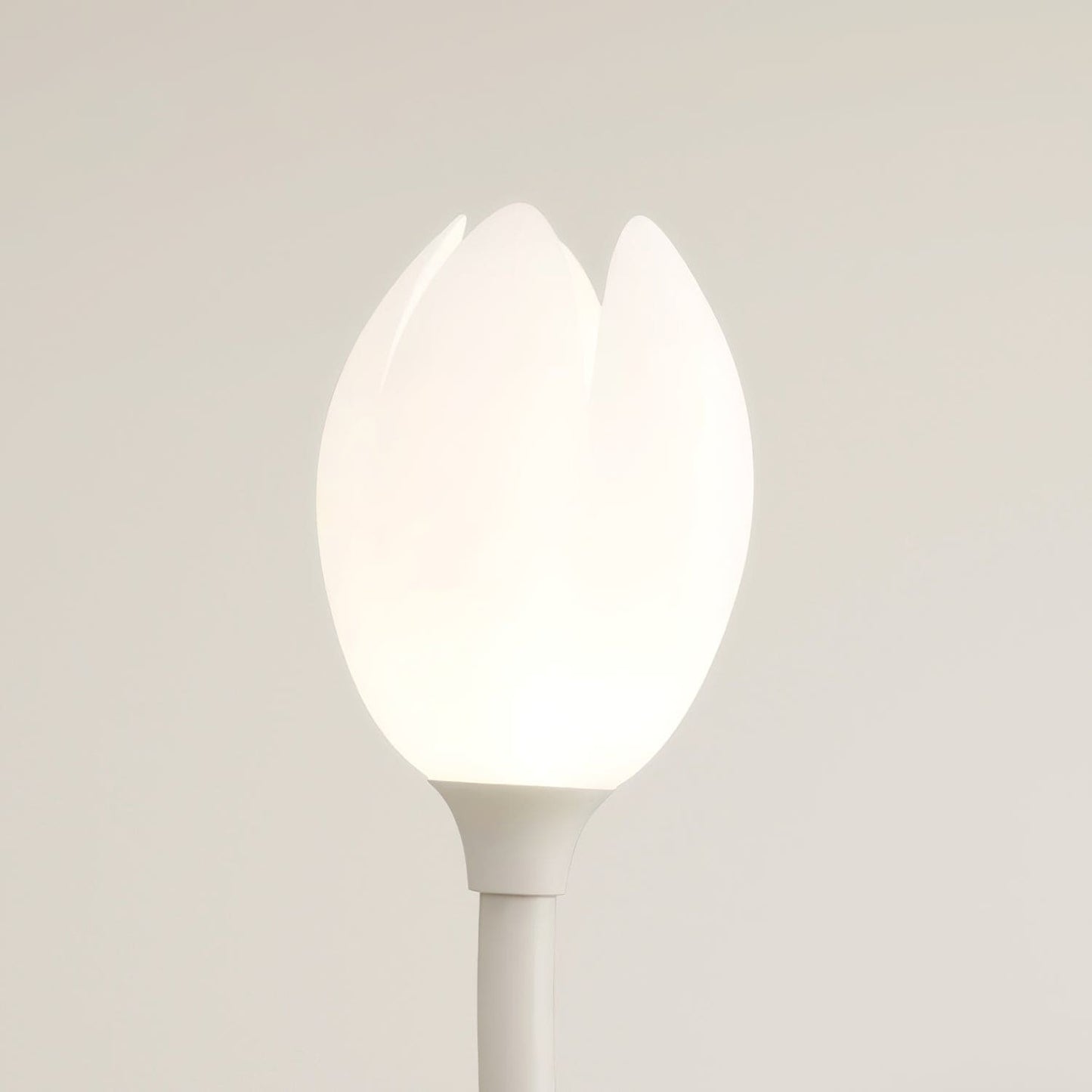 Manta Flower Floor Lamp